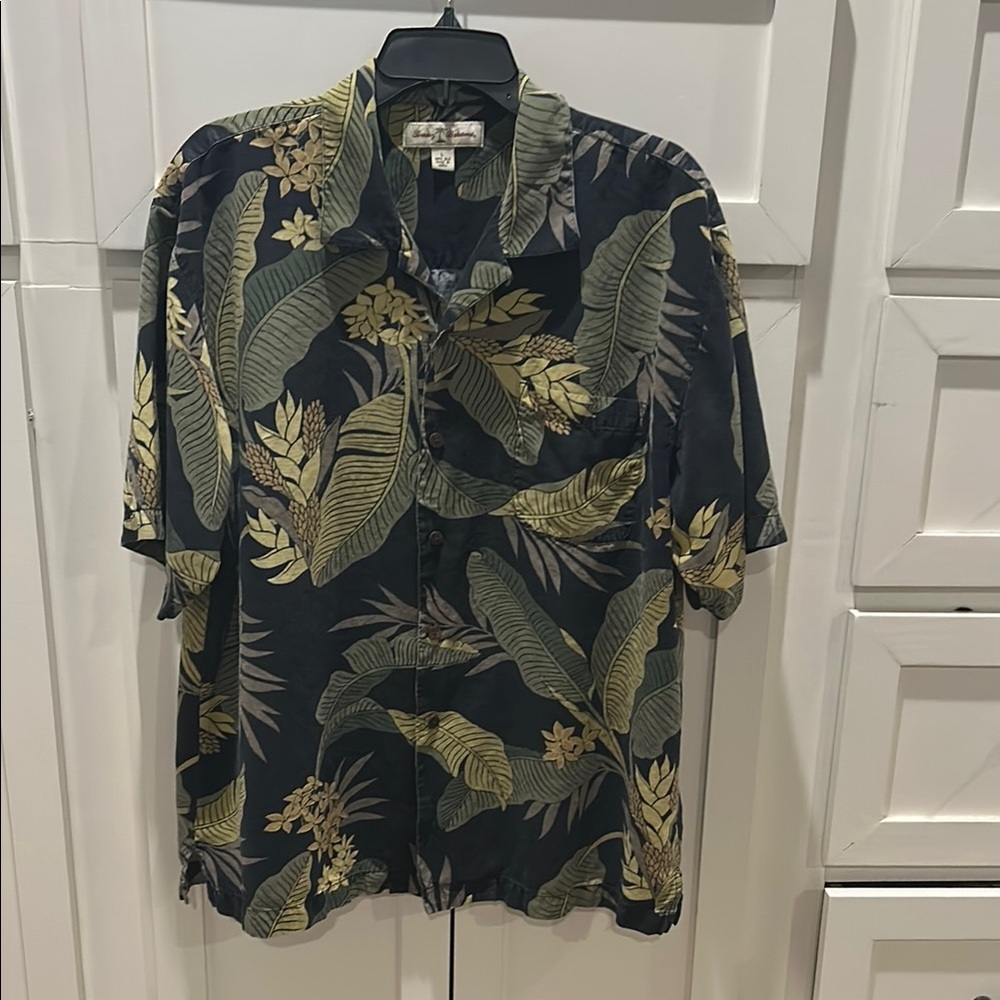 Tommy Bahama Black and Green Casual Button Down Shirt